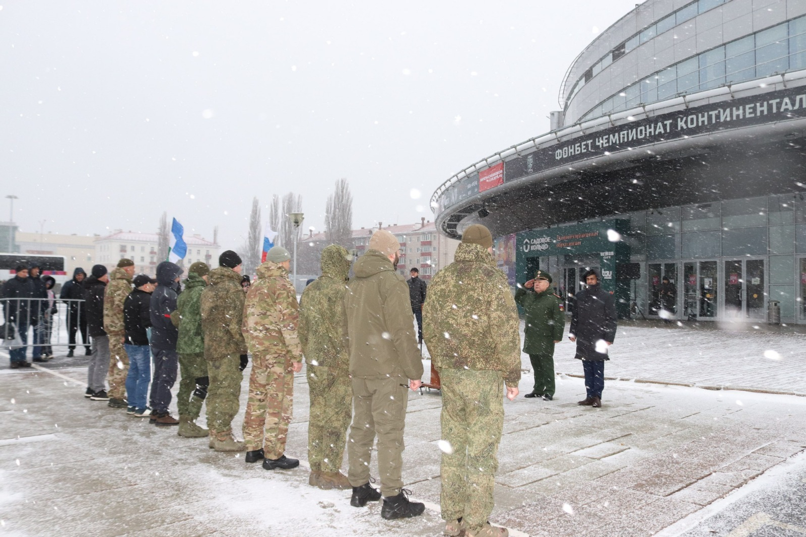Из Уфы в зону СВО проводили группу военнослужащих