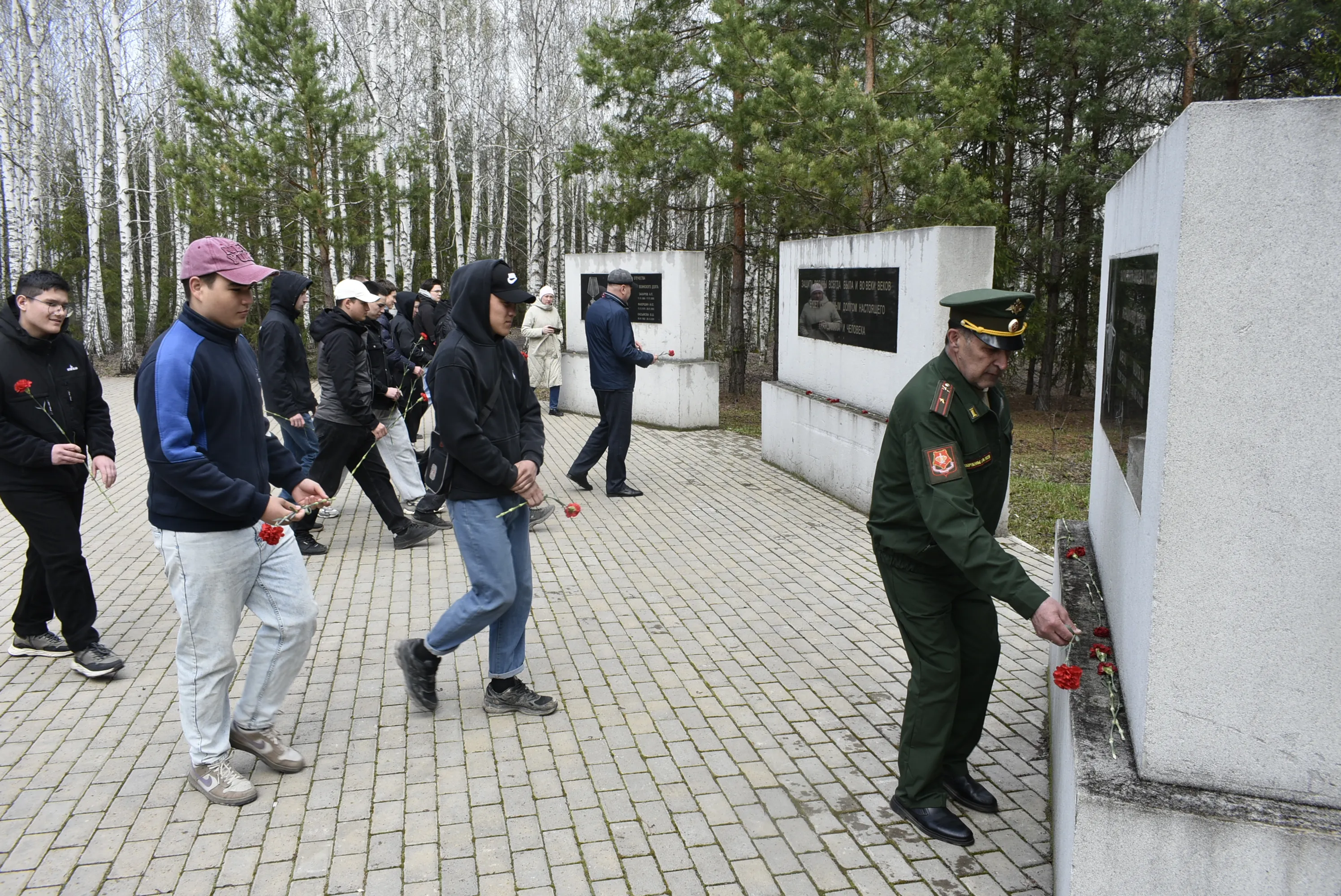 Призывник — это оплот, герой и защитник!