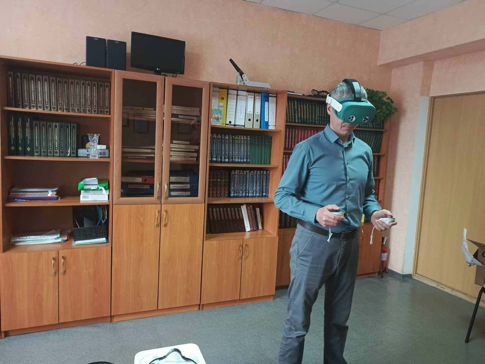 В Бижбулякской библиотеке открыли портал в виртуальную реальность