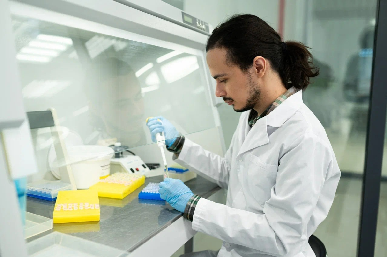 Учёный Межвузовского кампуса работает над новым методом борьбы с раком мозга