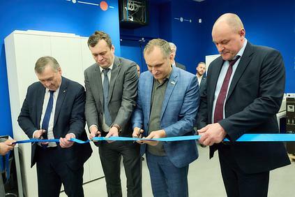 В УГНТУ открылась современная лаборатория по металловедению