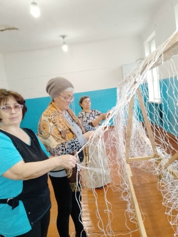 Тыл крепок сердцем