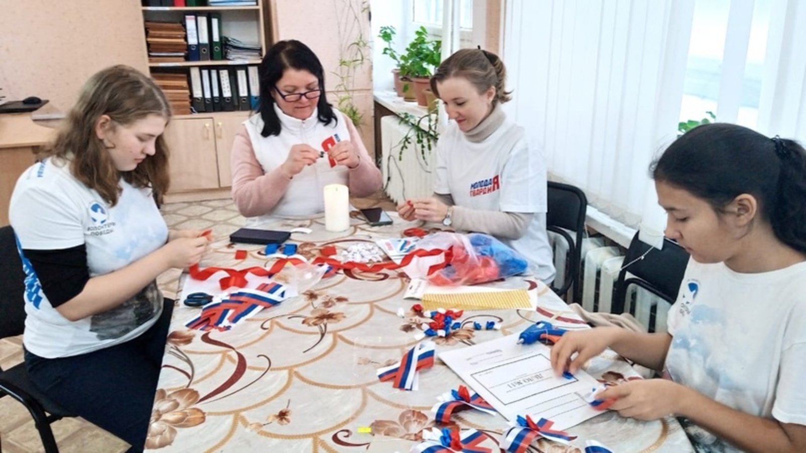 "Волонтеры добра" Бижбулякского района провели мастер-класс  "Мы едины!"