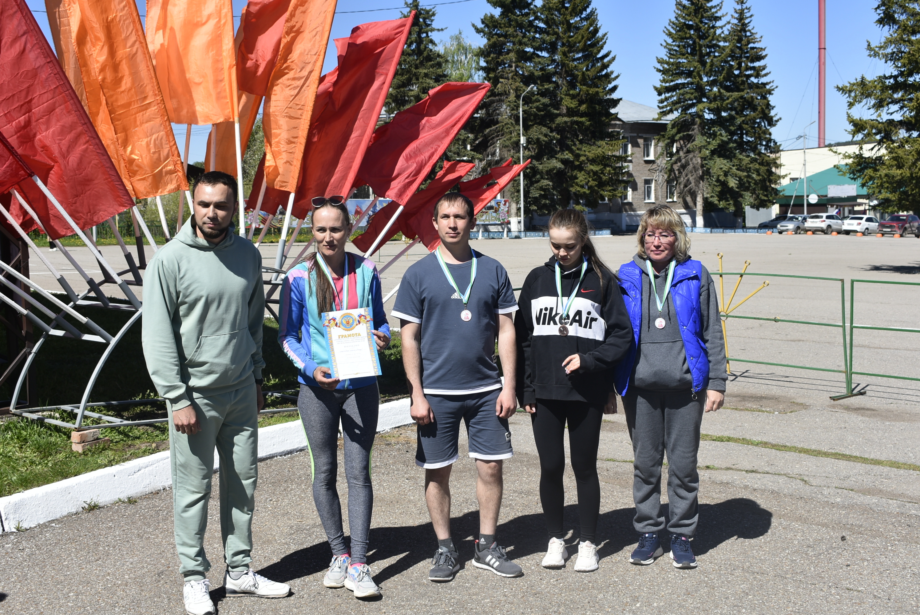 В Бижбуляке прошла эстафета, посвященная 80-летию Великой Победы