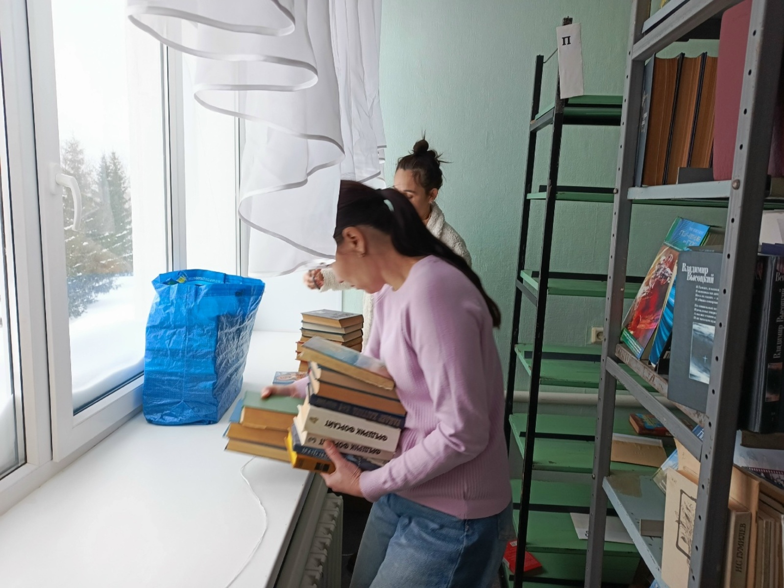 В Бижбулякской библиотеке началось обновление пространства