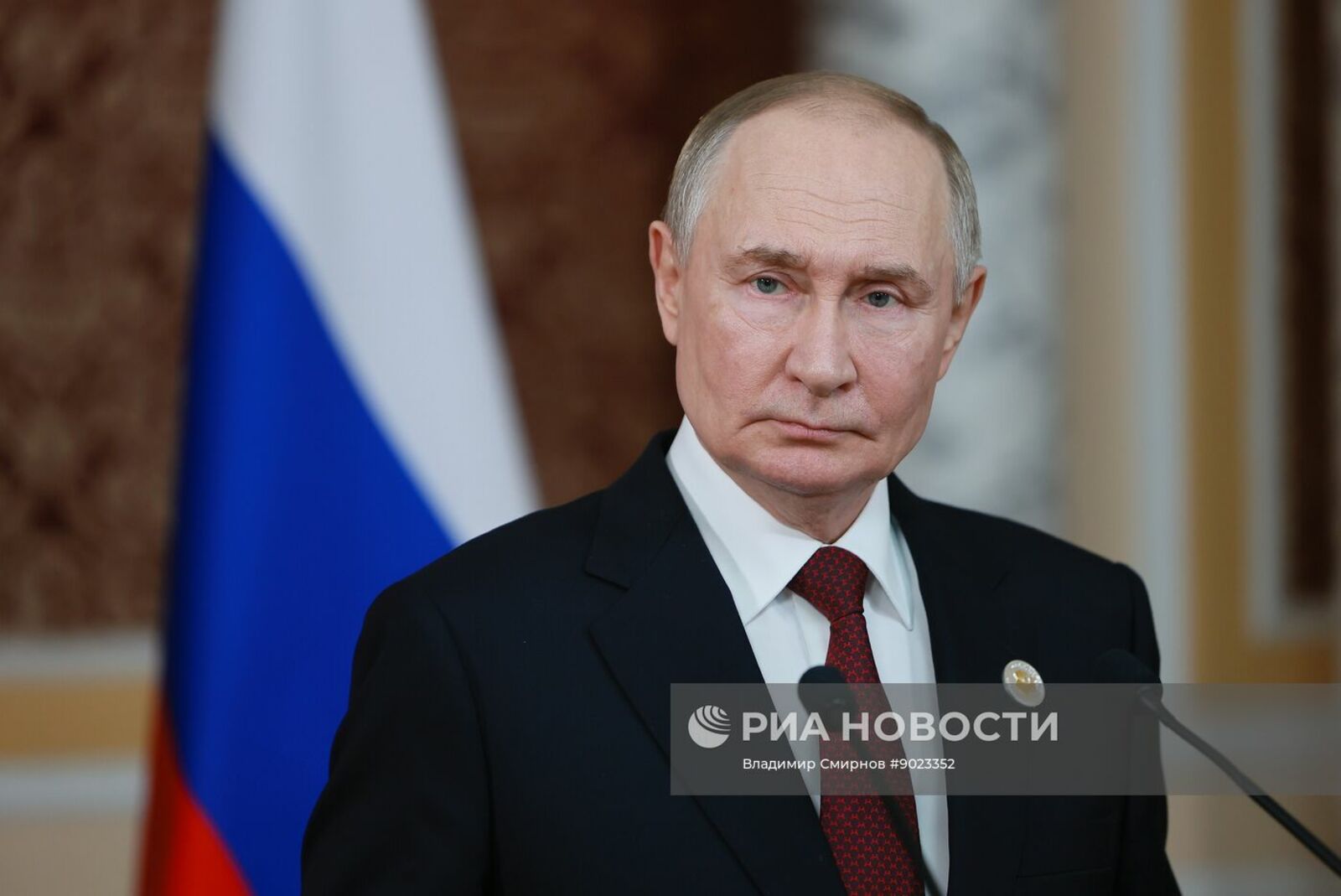 Путин: Росгвардия находится на переднем крае обеспечения безопасности