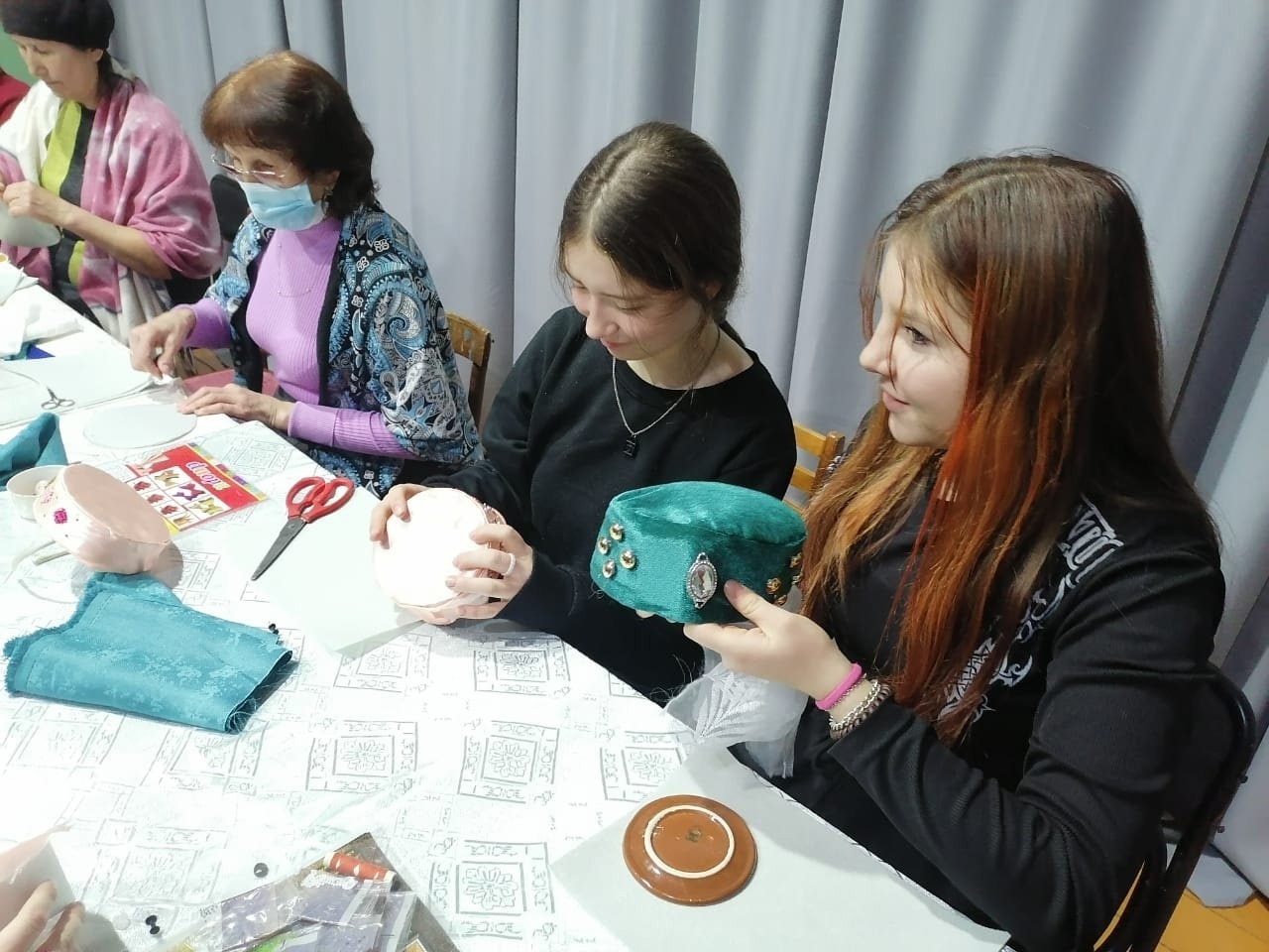 В Кунакуловском СДК учились шить калфак