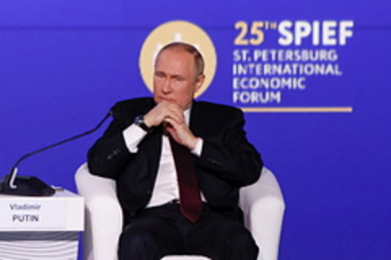 Путин заявил о планах увеличивать расходы на здравоохранение
