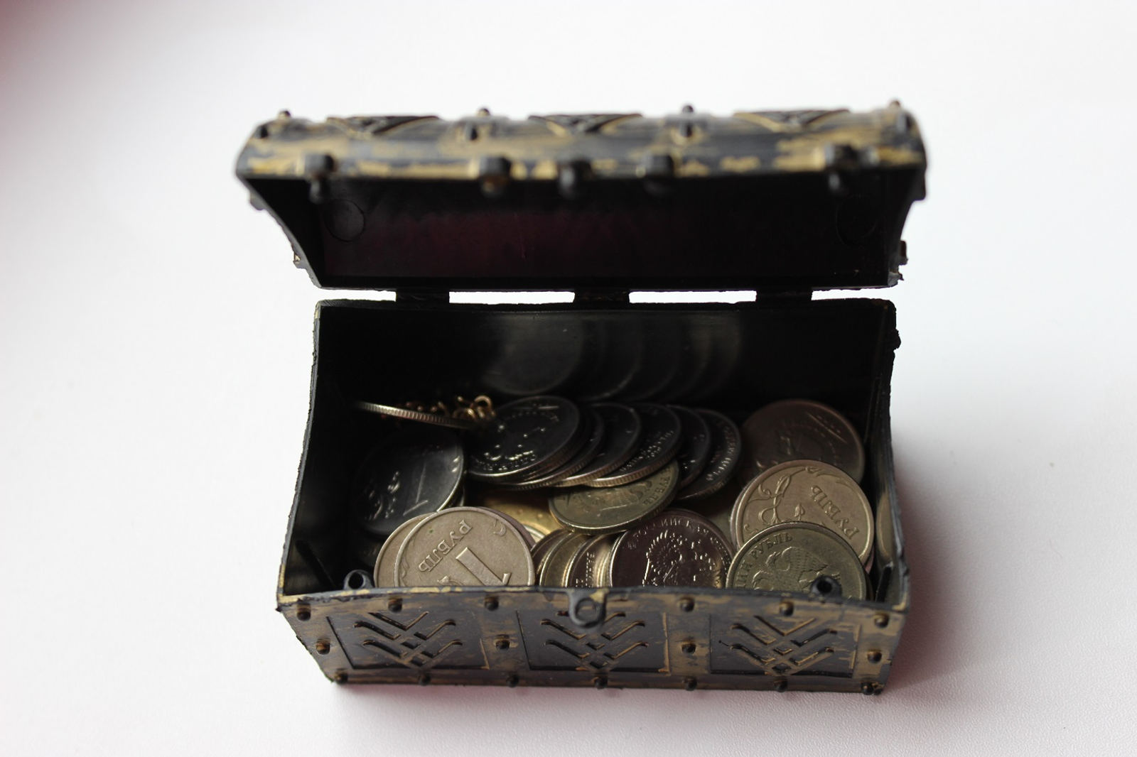 В Салавате девочка отдала мошенникам сейф с драгоценностями