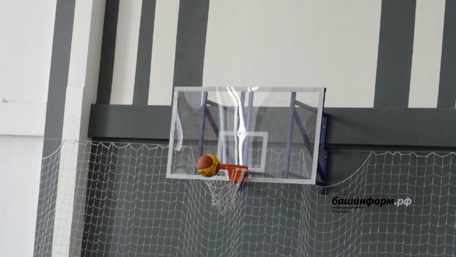 Школа заплатит за травму ребенка в спортзале