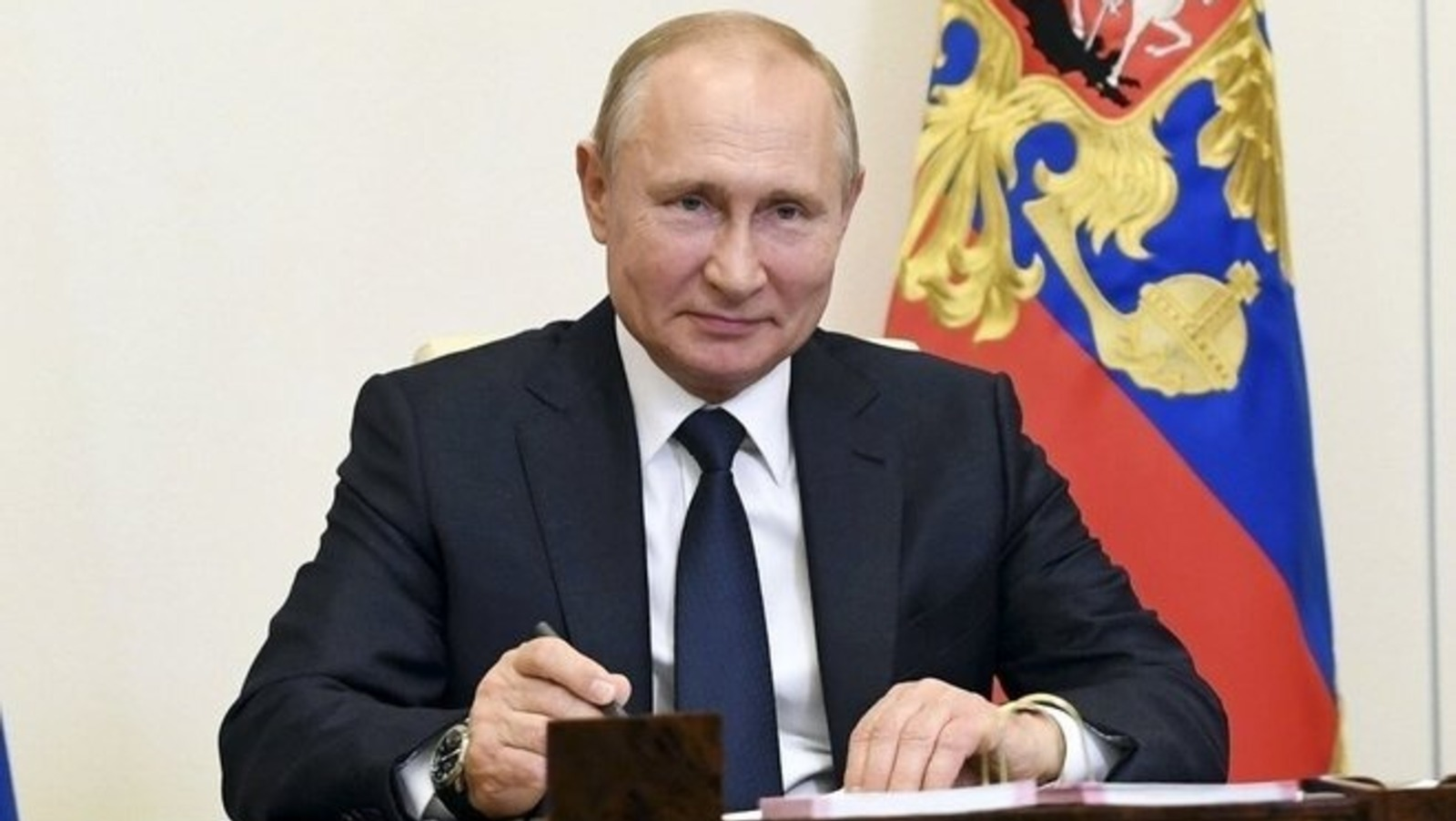 Президент России Владимир Путин поздравил россиян с Днем знаний