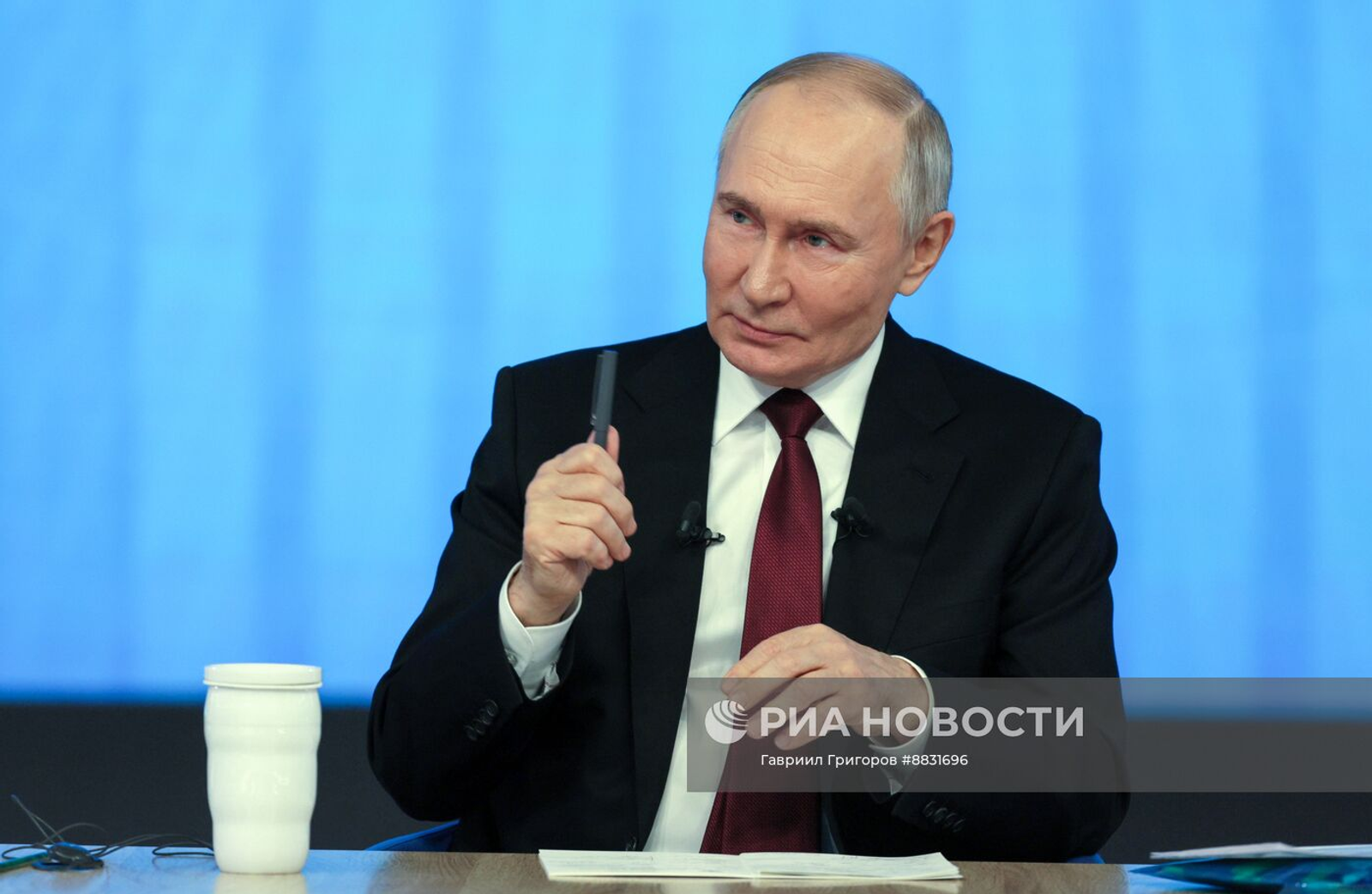 На программу "Итоги года с Путиным" поступило более 314 тысяч обращений