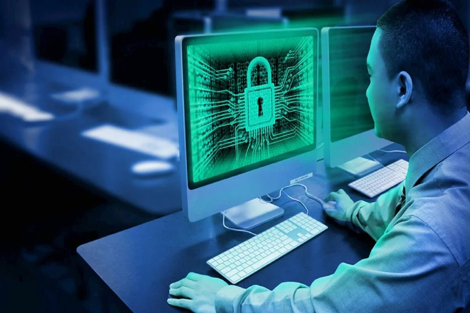 Жители всех регионов могут бесплатно обучиться навыкам кибербезопасности на Госуслугах