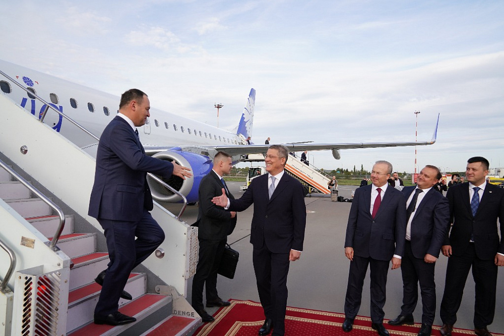 Премьер-министр Беларуси Роман Головченко прибыл в Уфу с рабочим визитом