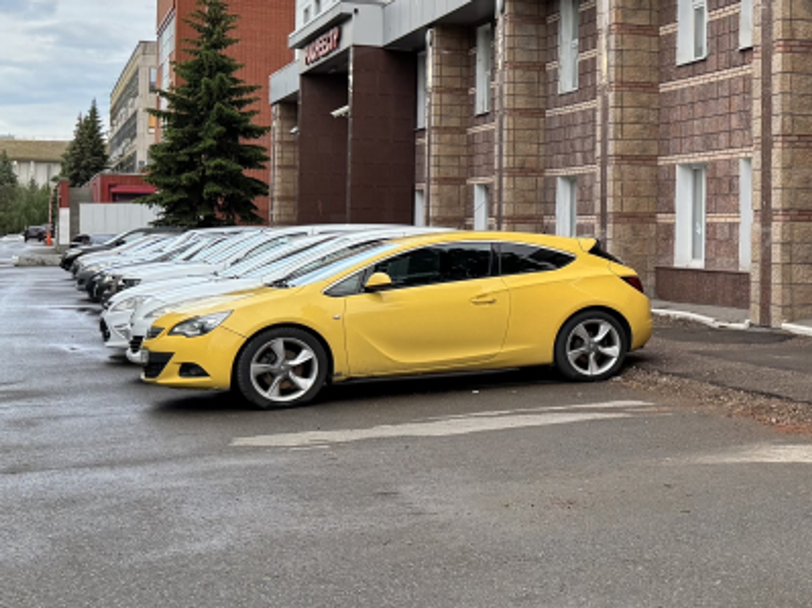 Жителя Уфы обманули при покупке иномарки