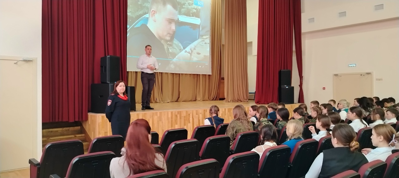 В школе №3 с. Бижбуляк состоялась встреча с представителем Управления ФСБ России