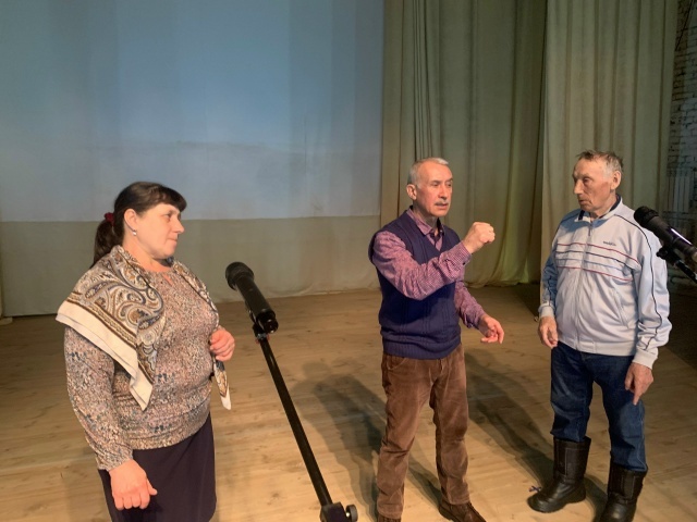 В Базлыкском СМФК состоялась музыкальная гостиная «Песенная нить»