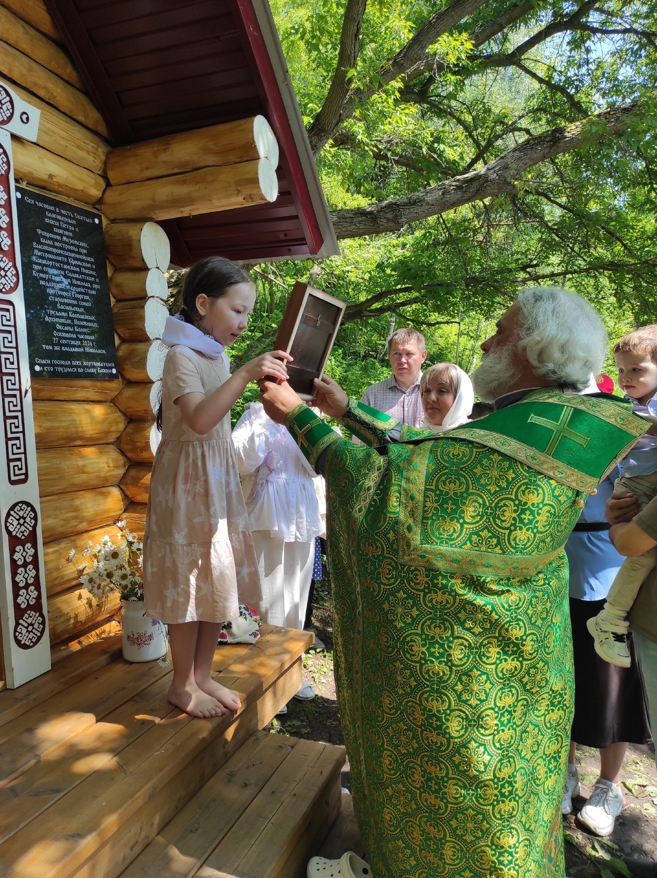 Совершили молебен в честь святых князя Петра и княгини Февронии Муромских