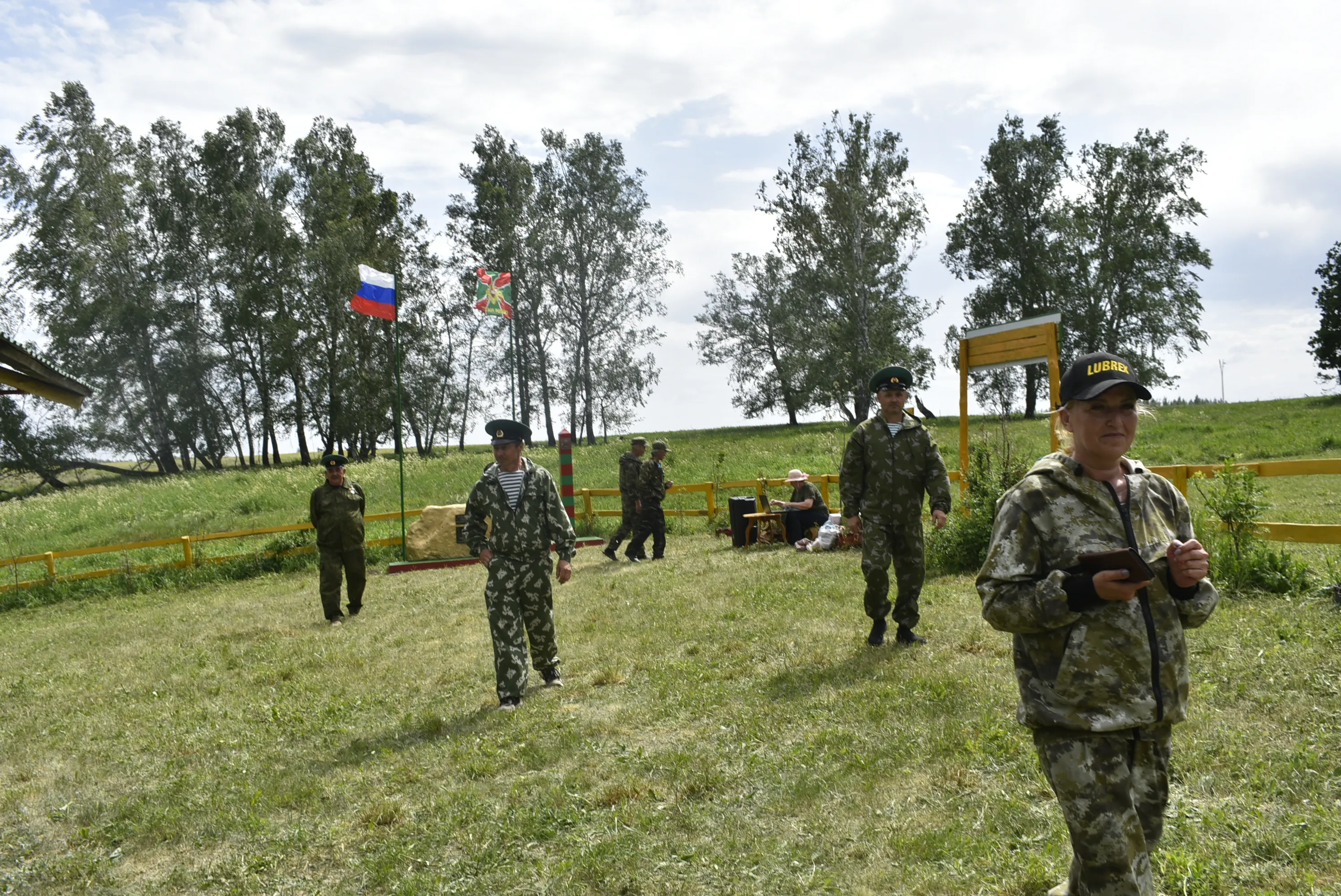 Гордятся  службой в погранвойсках