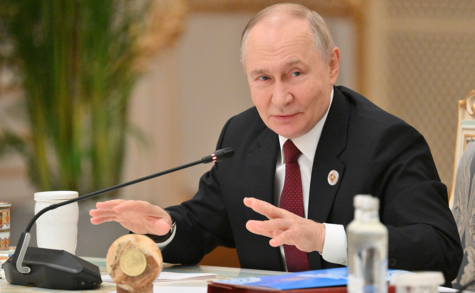 Аш-Шараа намерен обсудить с Путиным сотрудничество РФ и Сирии