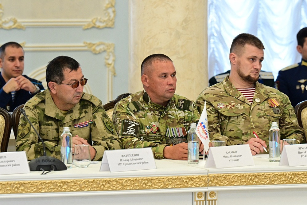 Радий Хабиров встретился с ветеранами специальной военной операции