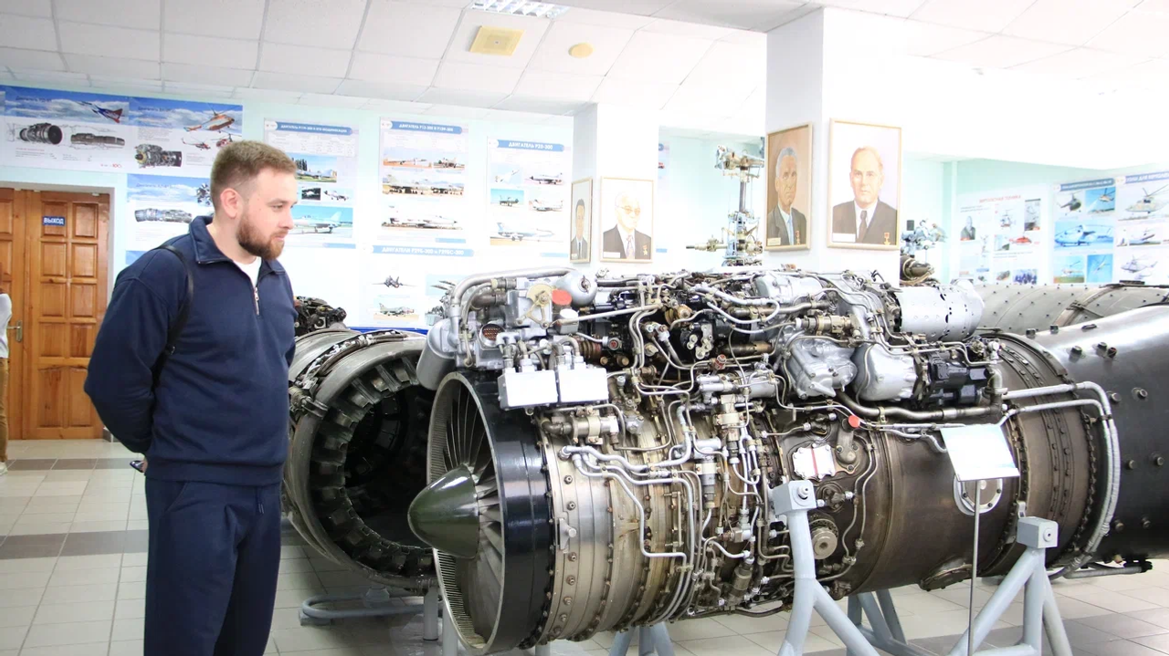 Клуб молодых учёных  побывал на производстве ОДК‑УМПО