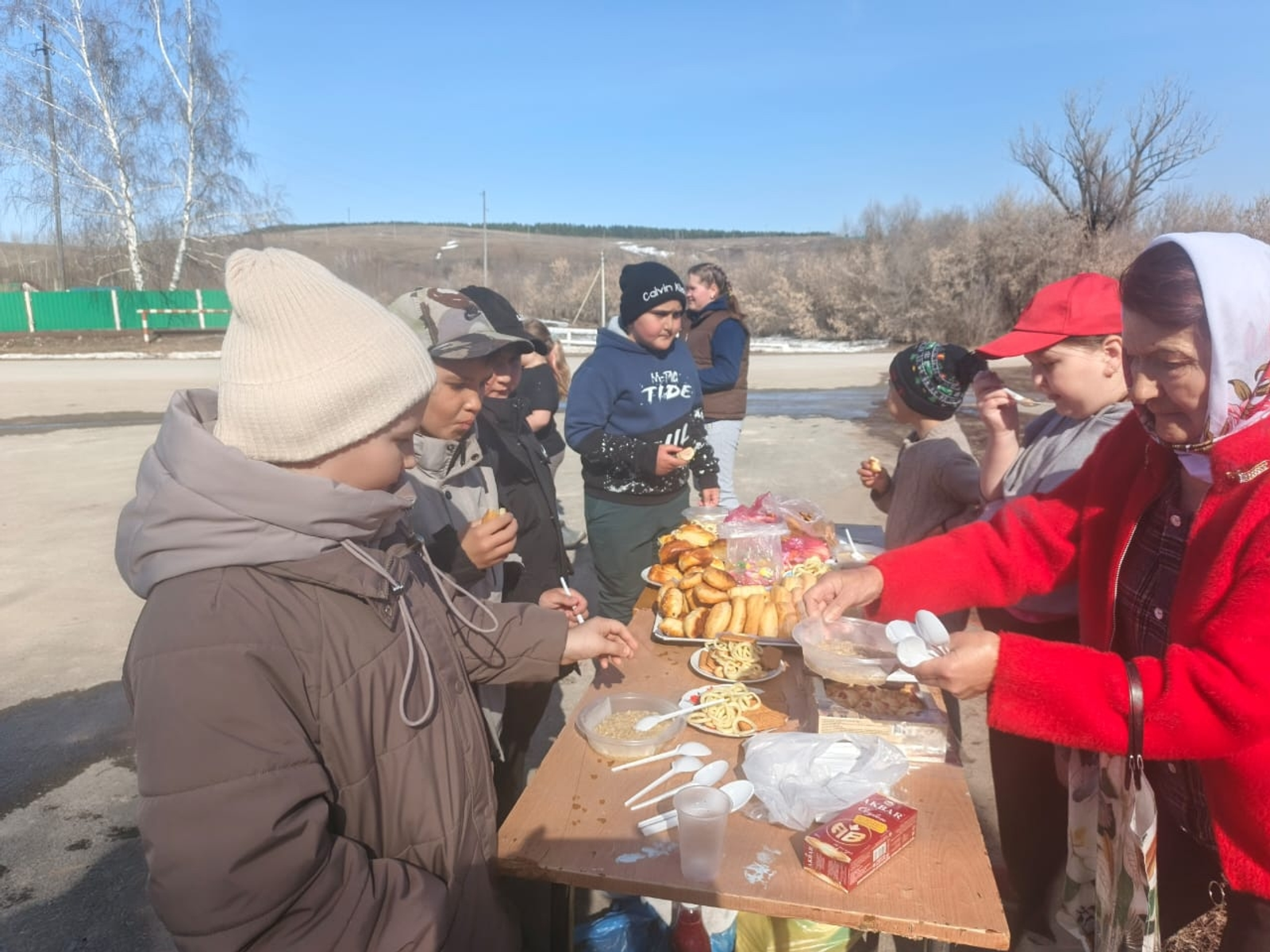 Веселились от души стар и млад