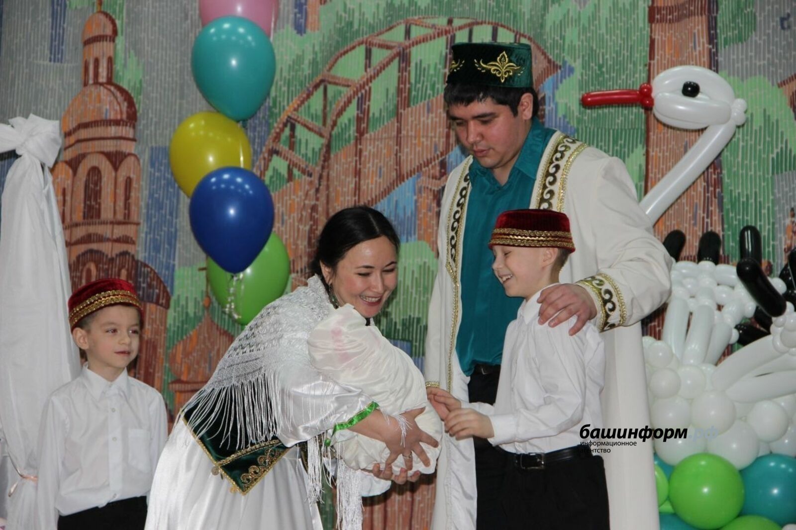 В Башкирии назвали сумму единовременной выплаты усыновителям