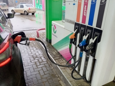 В Башкирии на заправках вновь взлетели цены на топливо