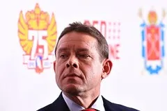Путин наградил хоккеиста сборной России орденом