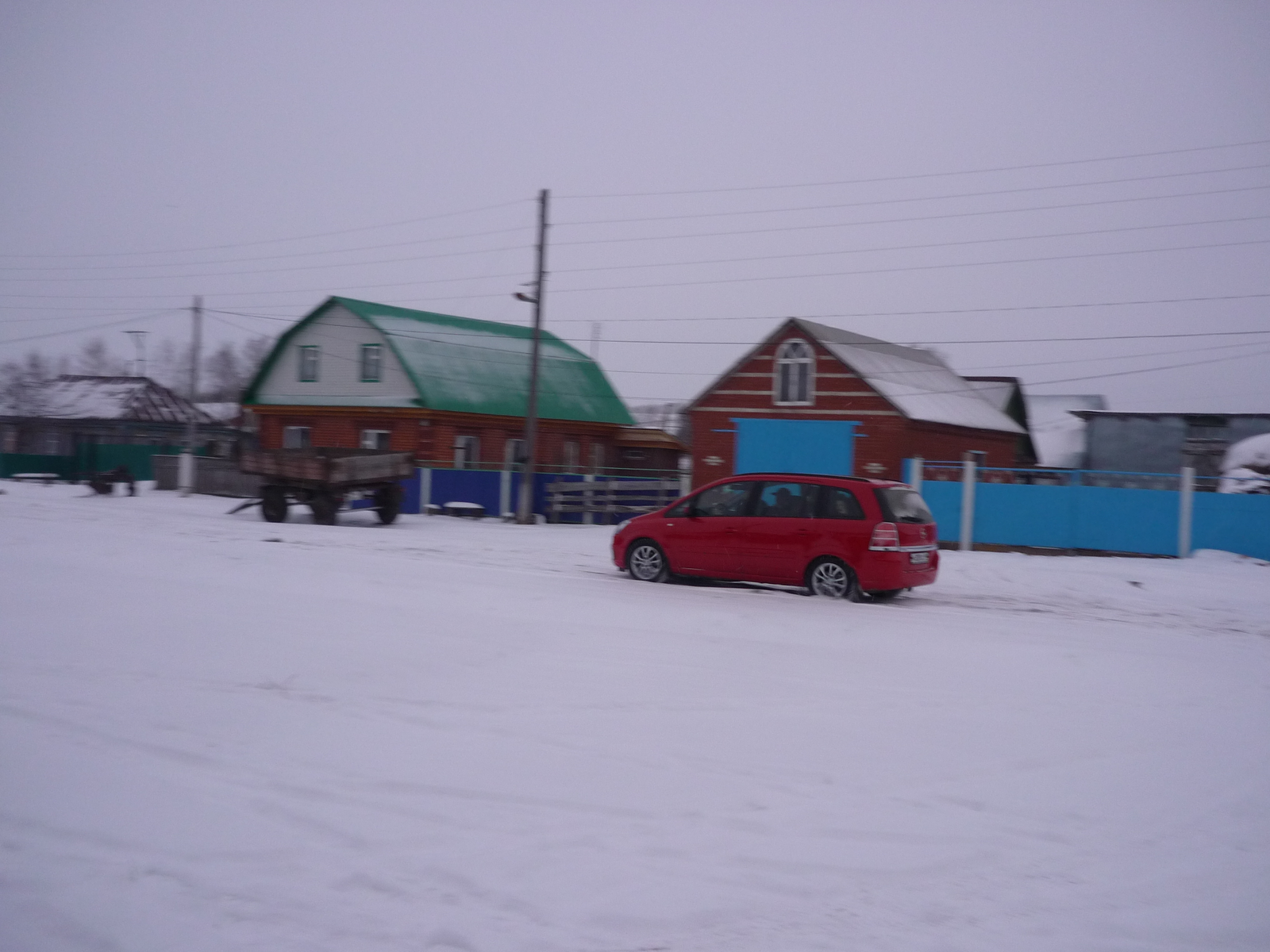 Автовладельцам посоветовали установить зимние шины до 1 декабря
