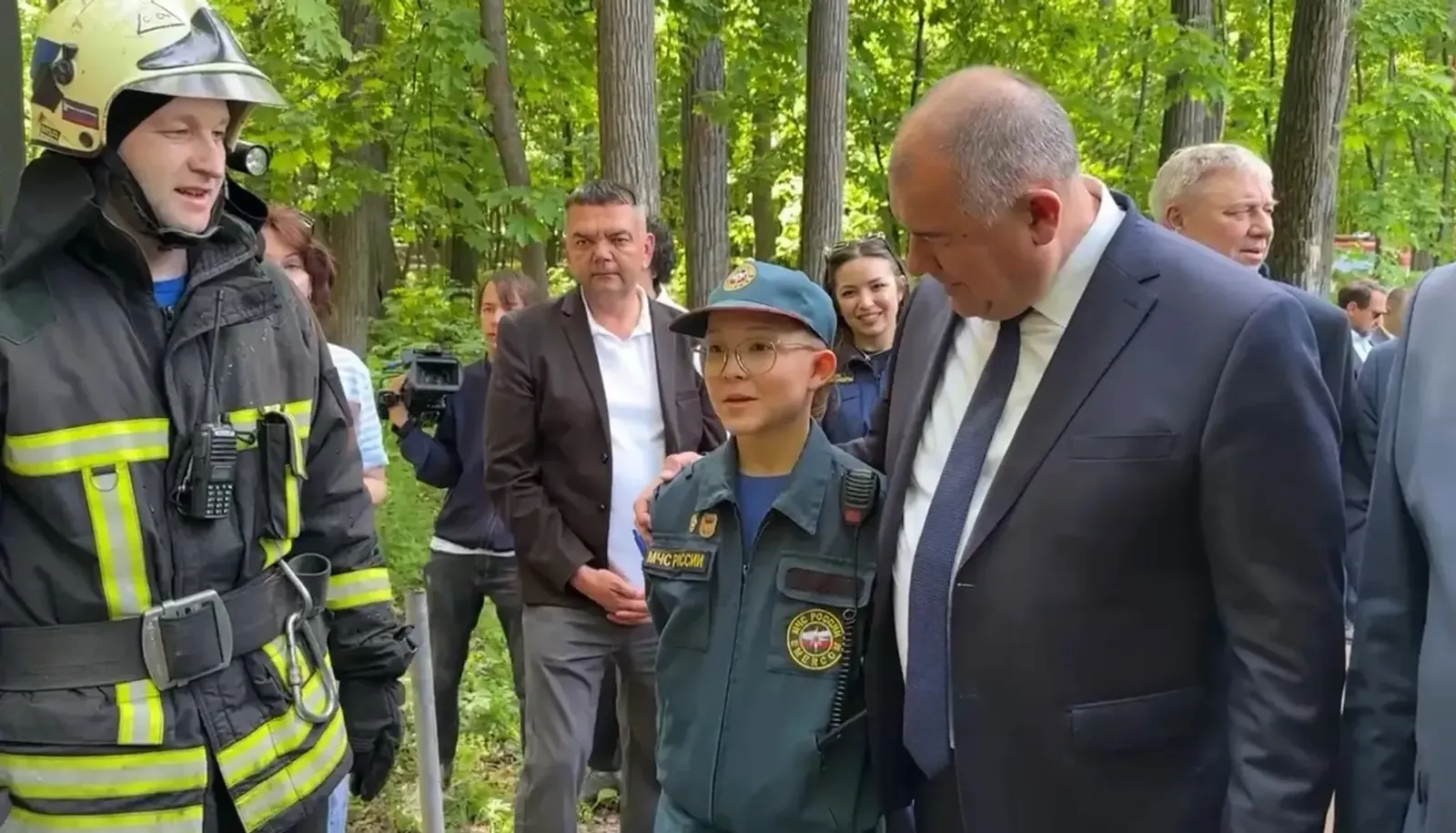 В Уфе школьник-волонтёр спасает людей и учит детей безопасности