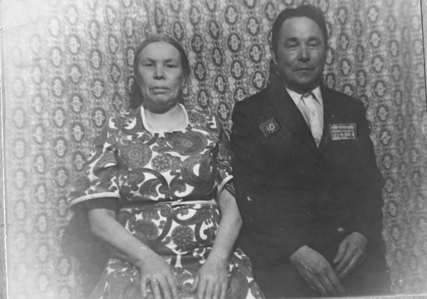 Пусть память верную хранят  и наших внуков внуки