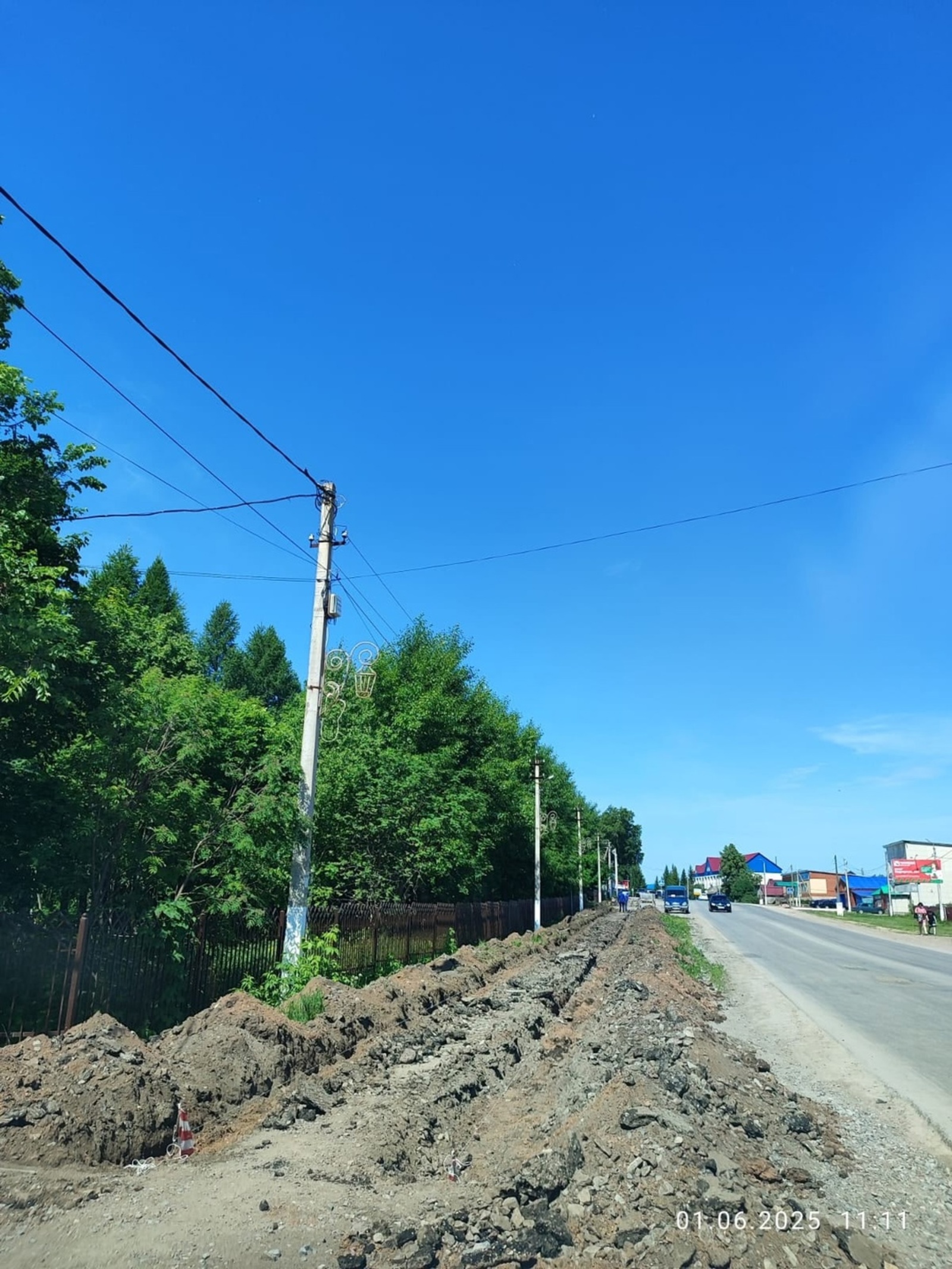 Улучшается пешеходная инфраструктура центральной улицы Бижбуляка