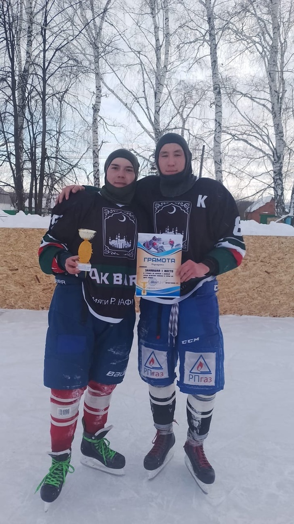 В селе Елбулактамак прошёл хоккейный турнир