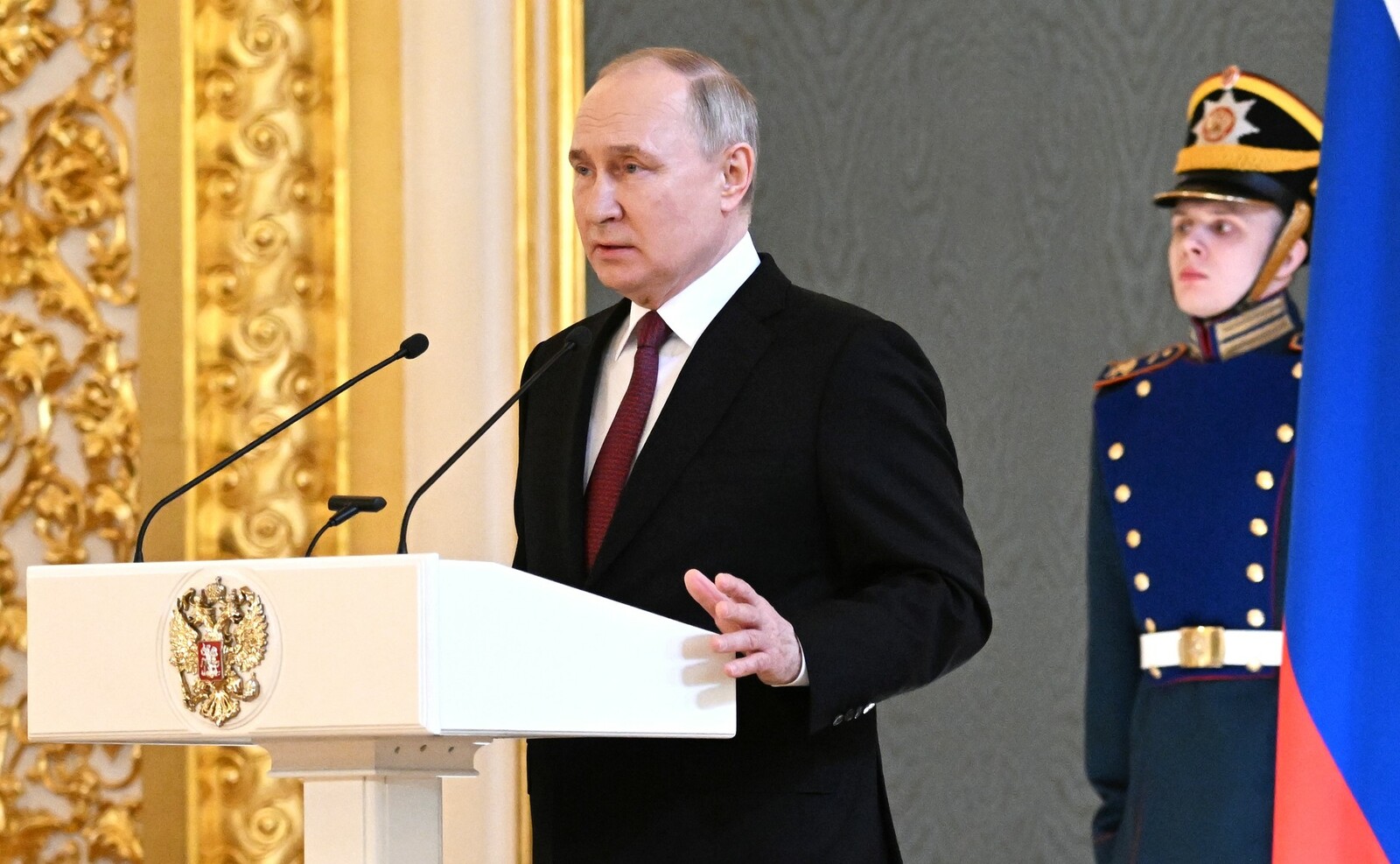 Путин призвал не забывать о значении села для России