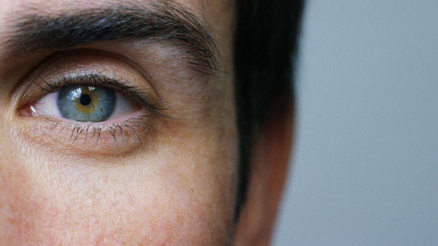 Названы болезни, которые можно определить по состоянию глаз