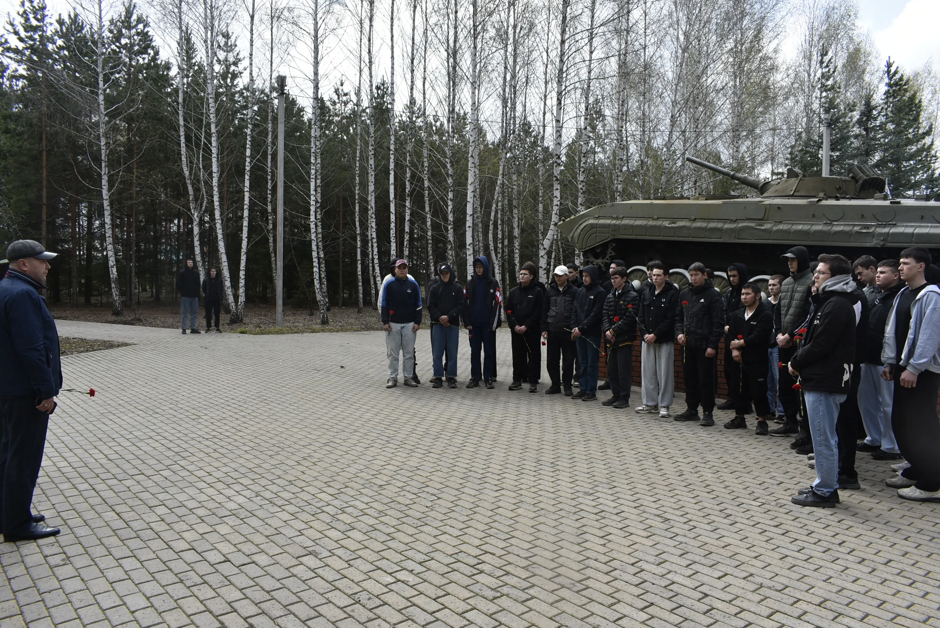 Призывник — это оплот, герой и защитник!