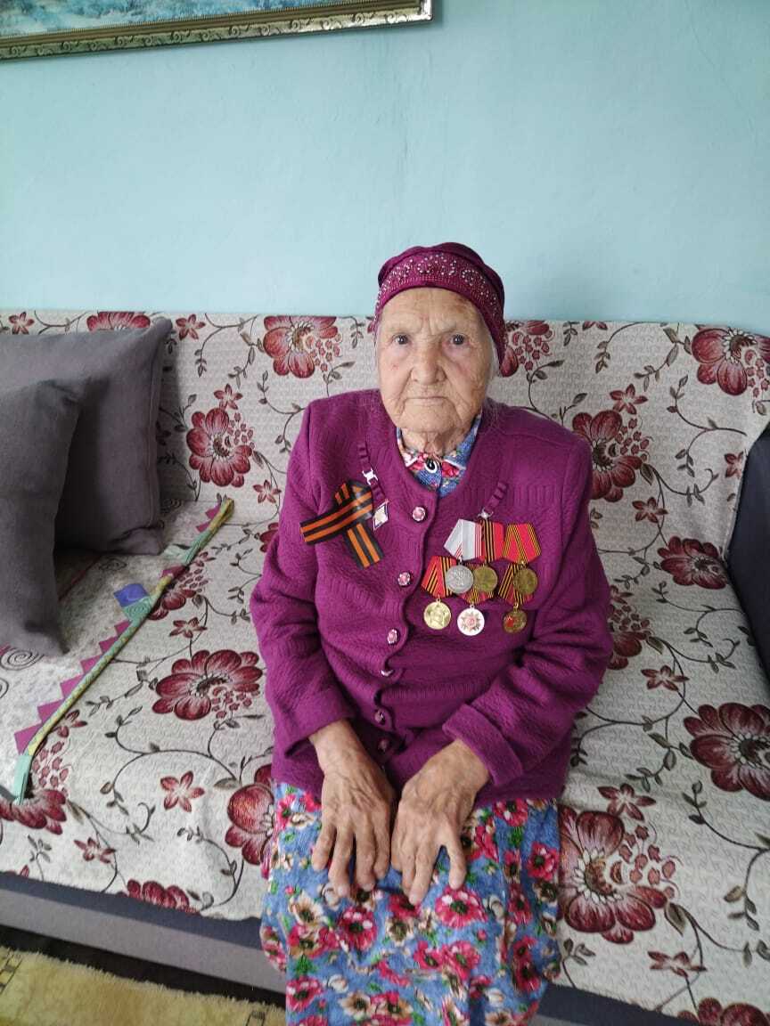 Всю жизнь посвятила обучению детей