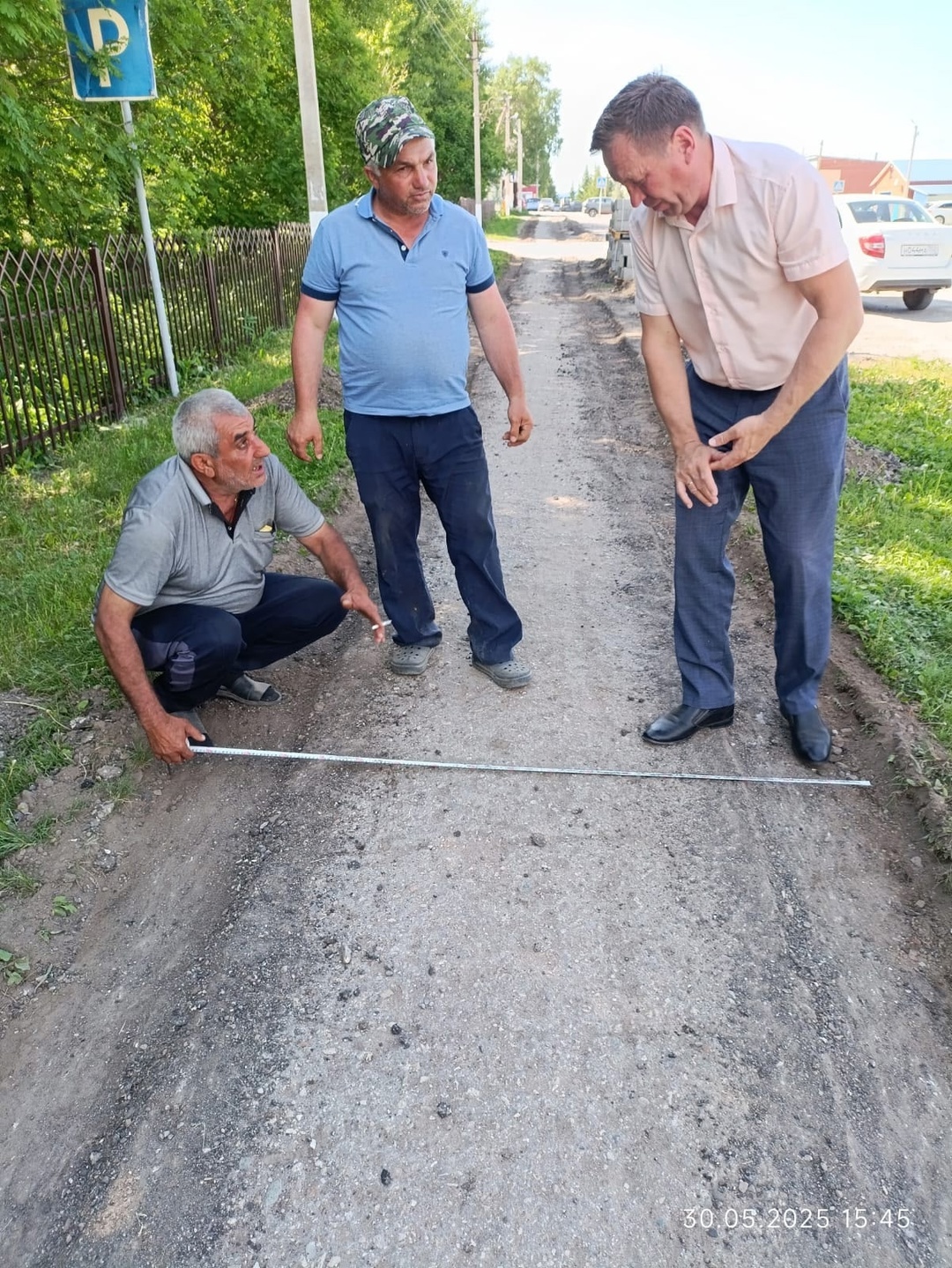 Улучшается пешеходная инфраструктура центральной улицы Бижбуляка