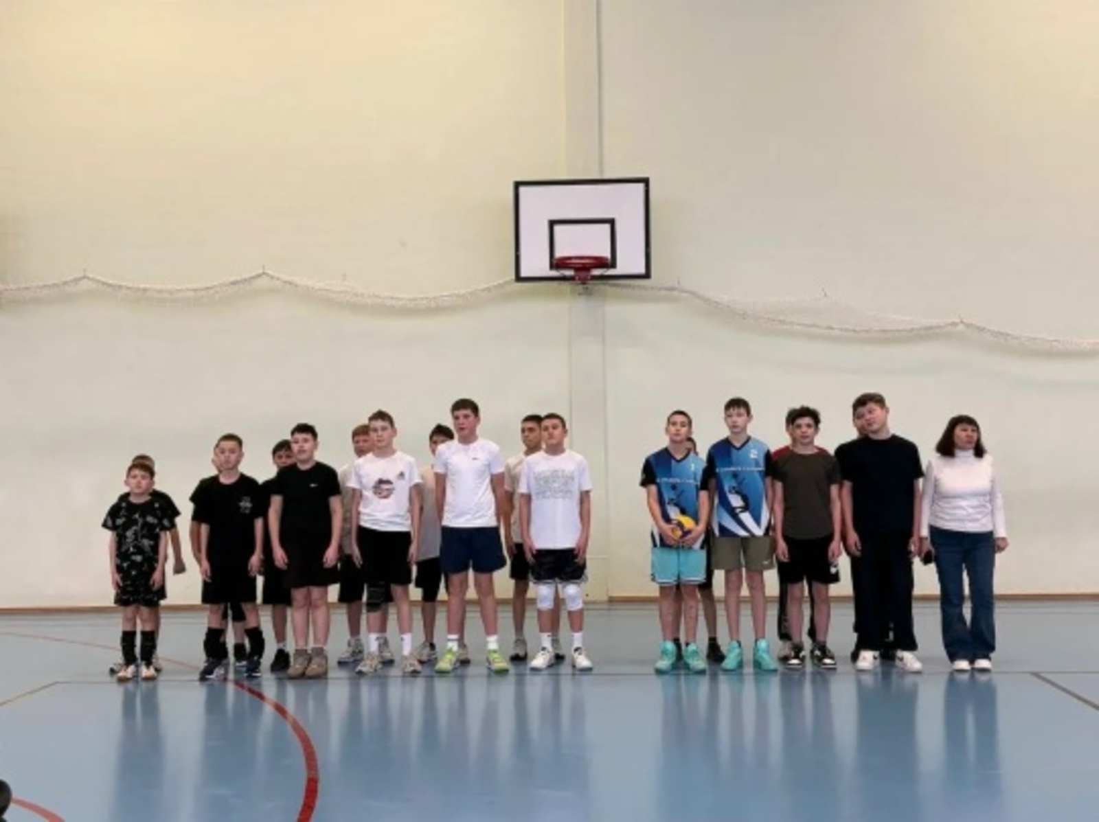 В зале МБУ ДО СШ «Парус» с. Бижбуляк состоялся районный турнир по волейболу