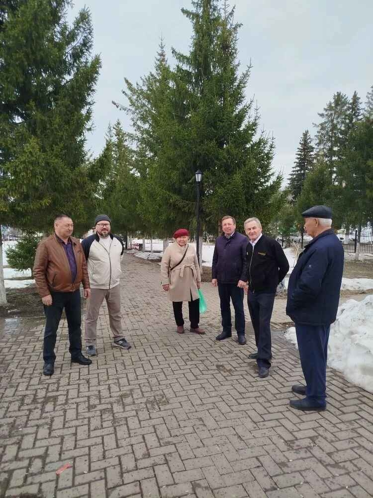 В парке Победы с. Бижбуляк состоялось рабочее совещание