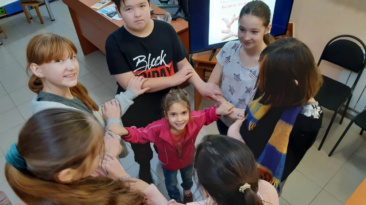 В с. Дюсяново провели урок "Международный день толерантности"