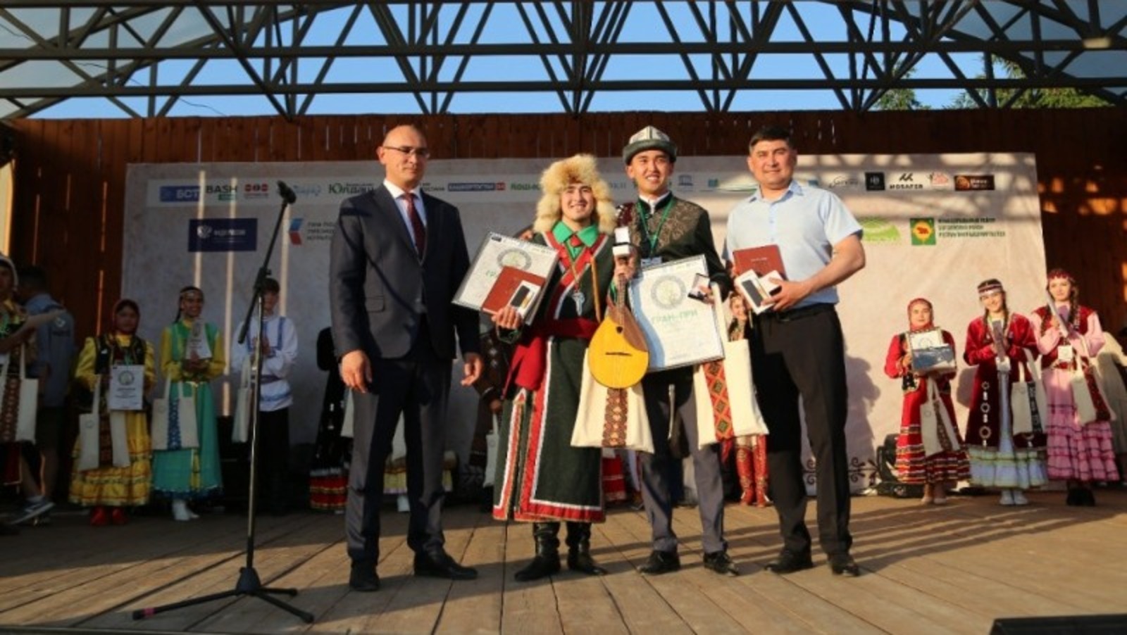 В Башкирии объявили имена победителей детского и молодежного фестиваля сказителей