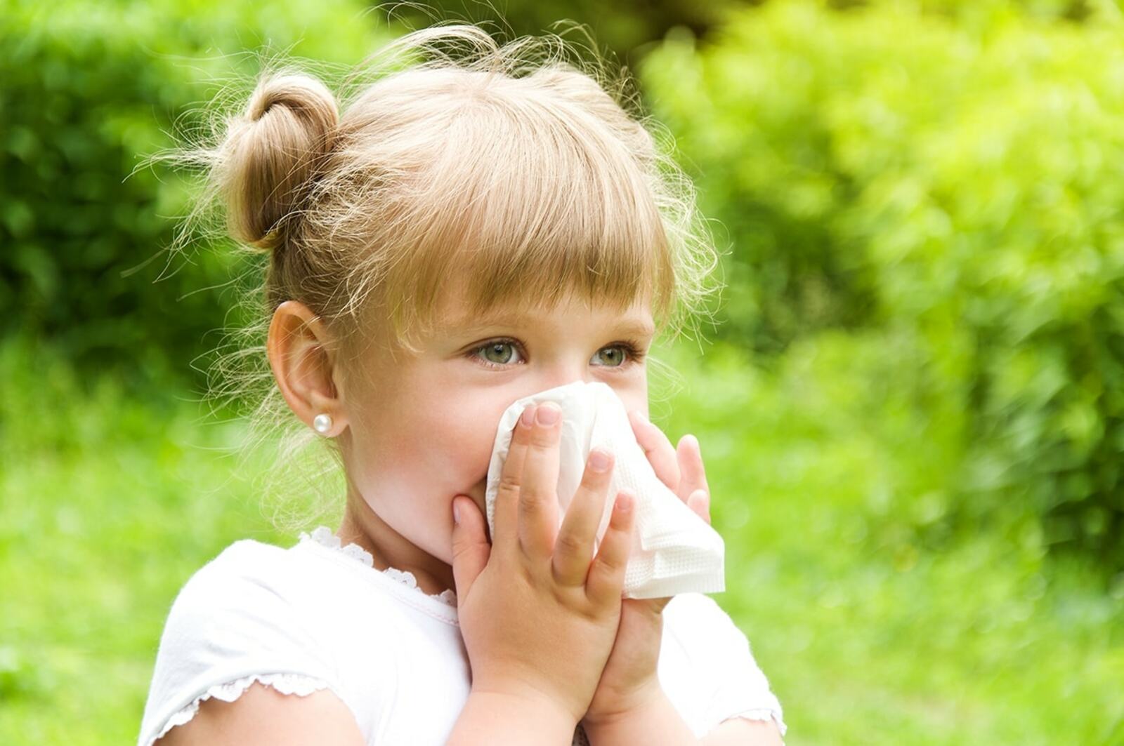 Иммунолог Болибок рассказал, как отличить сезонную аллергию от ОРВИ