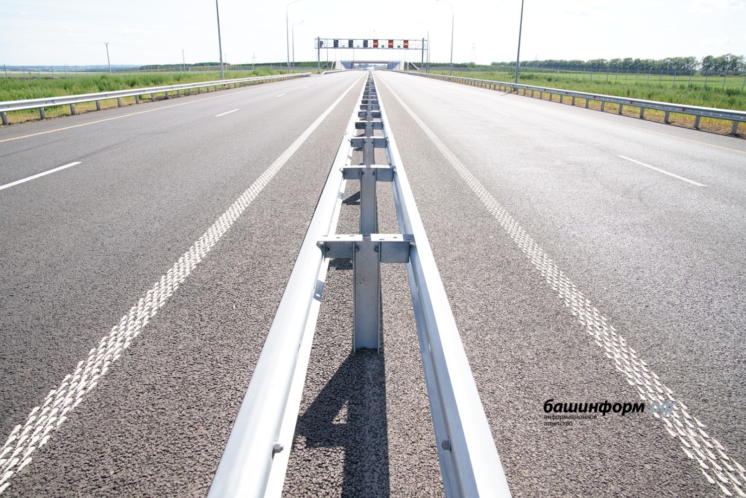 Владимир Путин дал старт движению на участке Дюртюли-Ачит в Башкирии