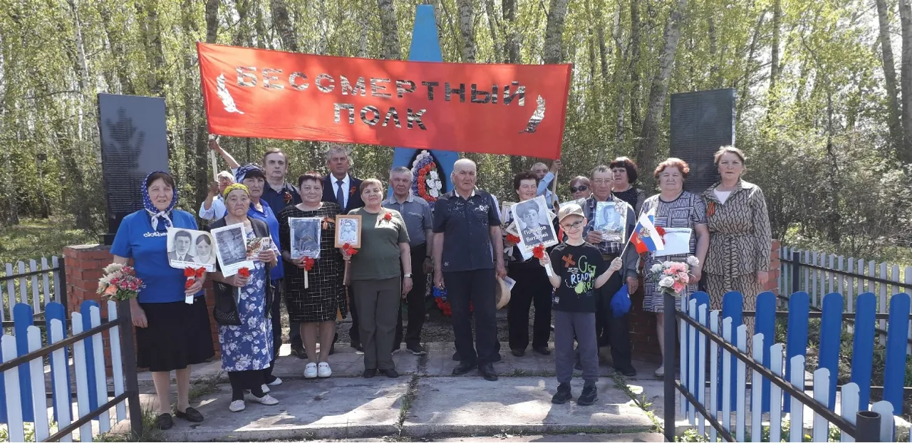 Митинг в селе Кожай-Икские Вершины: Слава народу-освободителю!