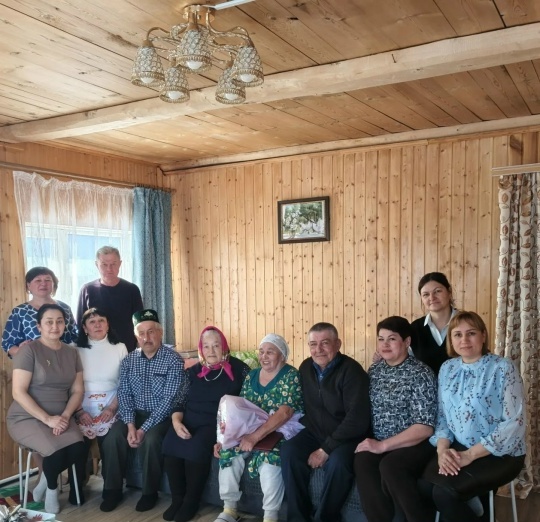 80 лет — возраст мудрости, жизненного опыта и доброты