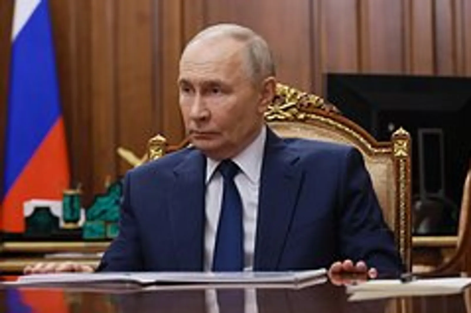 Путин поужинал со своей первой учительницей в Кремле