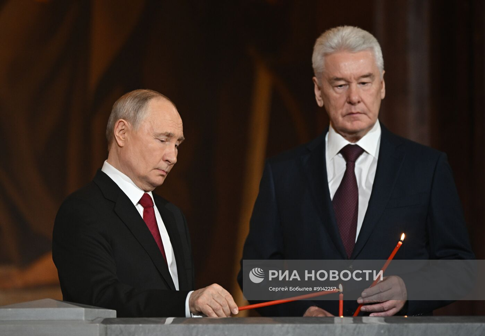 Путин поздравил россиян с Пасхой